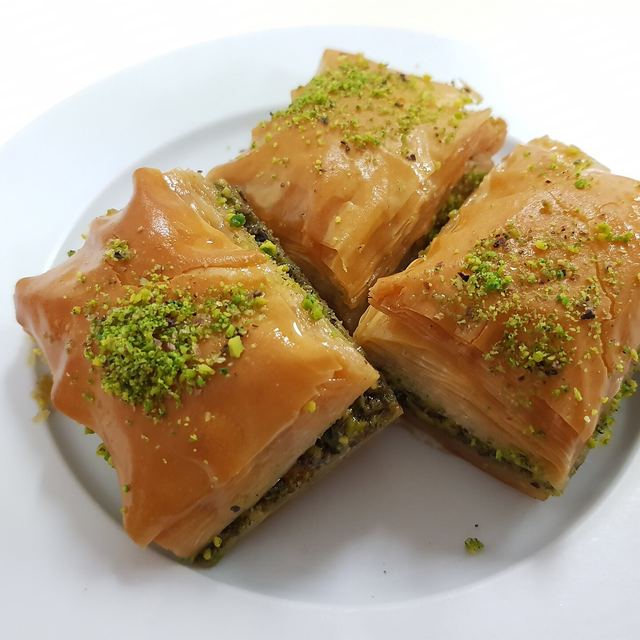 Baklava Neden Leke Yapar: Her Katmanı Kontrol Eden Sıcaklık Kuralı