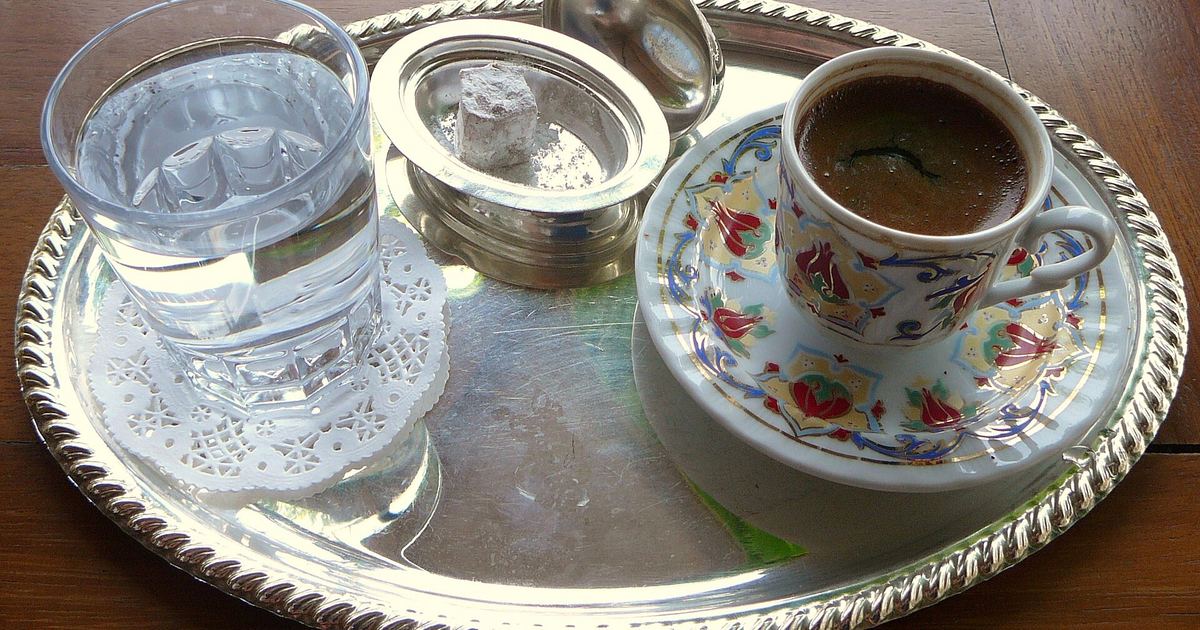 Türk Kahvesi Nasıl Yapılır: Mükemmel Köpük İçin Tam Oran ve Püf Noktası